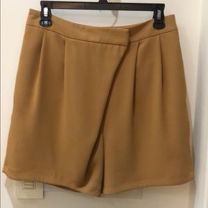 Topshop Mustard Flowy Shorts!